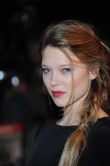 Léa Seydoux en Misión: Imposible. Protocolo fantasma (Premiere en Inglaterra. Diciembre 2012)