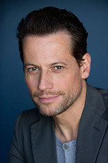 picture of actor Ioan Gruffudd