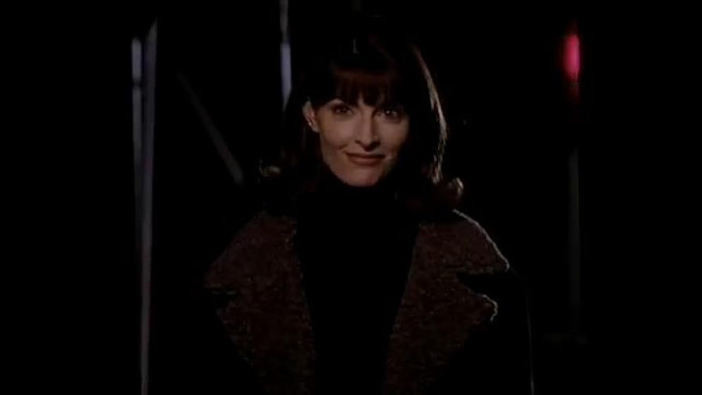 Joan Severance en black-scorpion