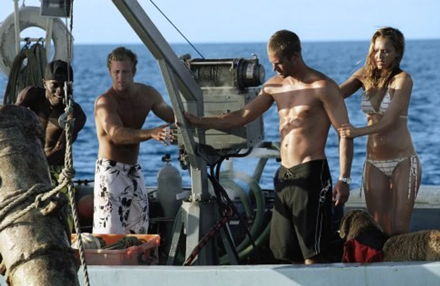Paul Walker, Scott Caan y Jessica Alba en Inmersión Letal