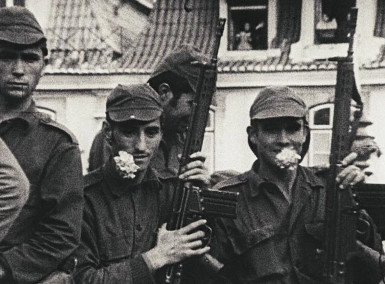 Imagen de scenes-from-the-class-struggle-in-portugal