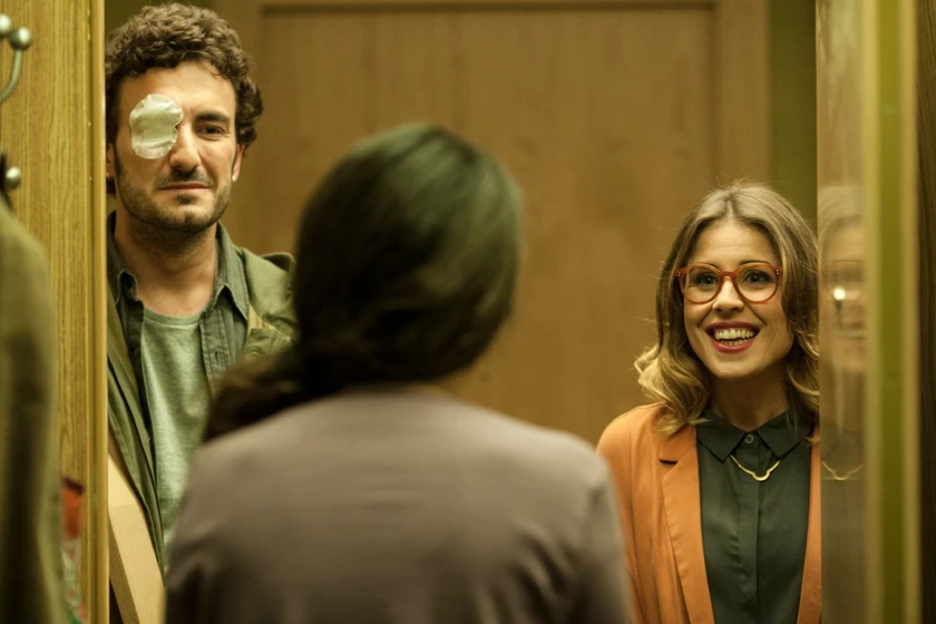 Miki Esparbé y Ruth Llopis en el-rey-tuerto