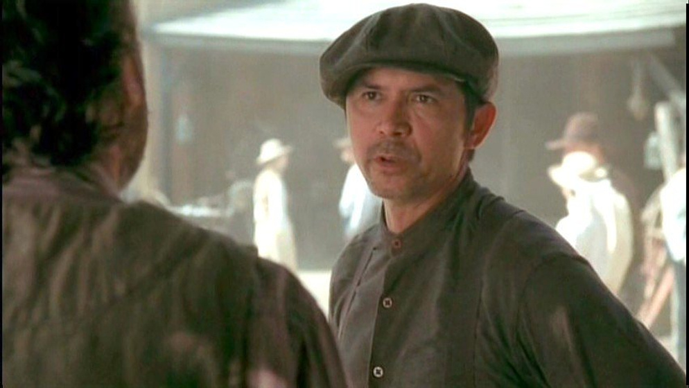 Lou Diamond Phillips en Y el amor volvió a nosotros
