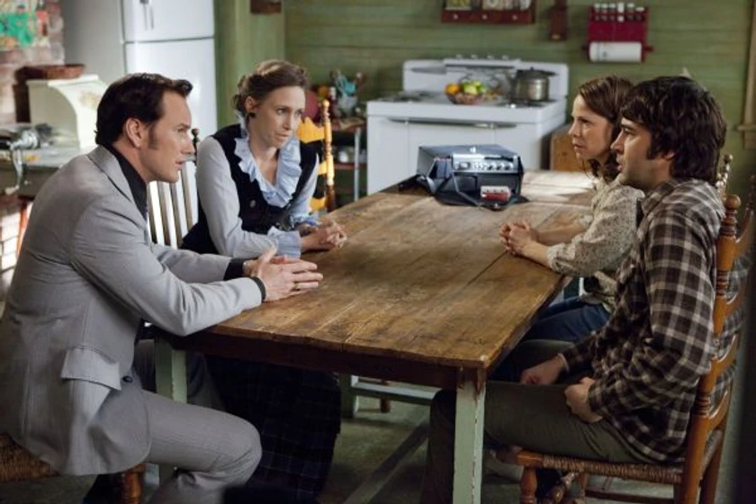 Lili Taylor, Vera Farmiga, Ron Livingston y Patrick Wilson [I] en Expediente Warren. The Conjuring