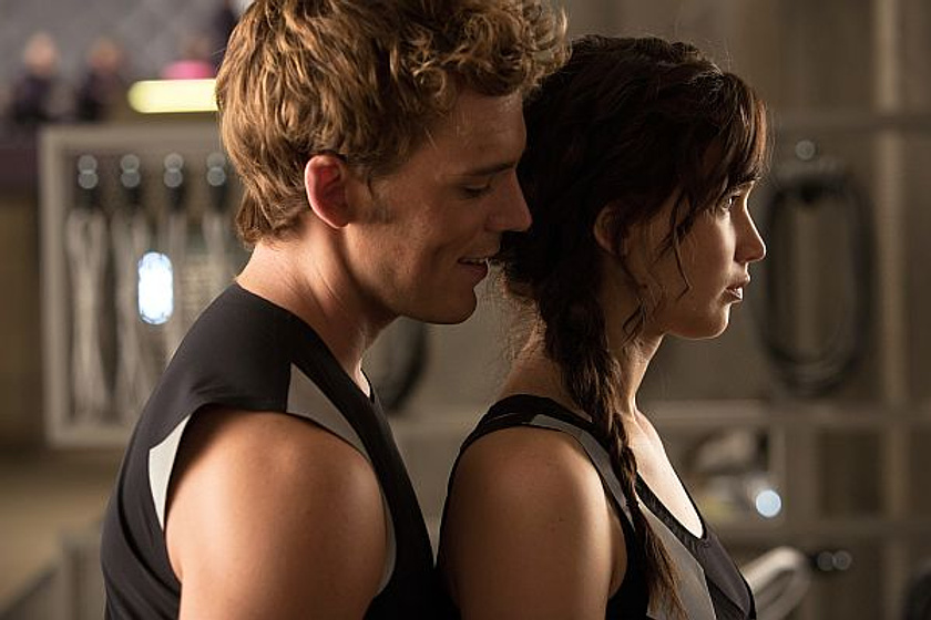 Jennifer Lawrence y Sam Claflin en Los Juegos del Hambre. En Llamas