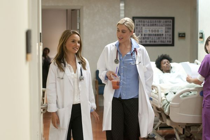 Natalie Portman y Greta Gerwig en Sin Compromiso