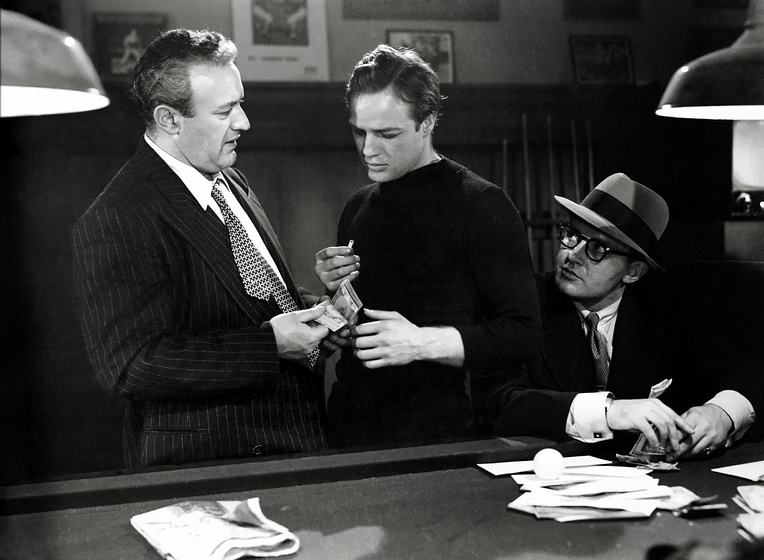 Marlon Brando, Lee J. Cobb y Rod Steiger en La Ley del Silencio