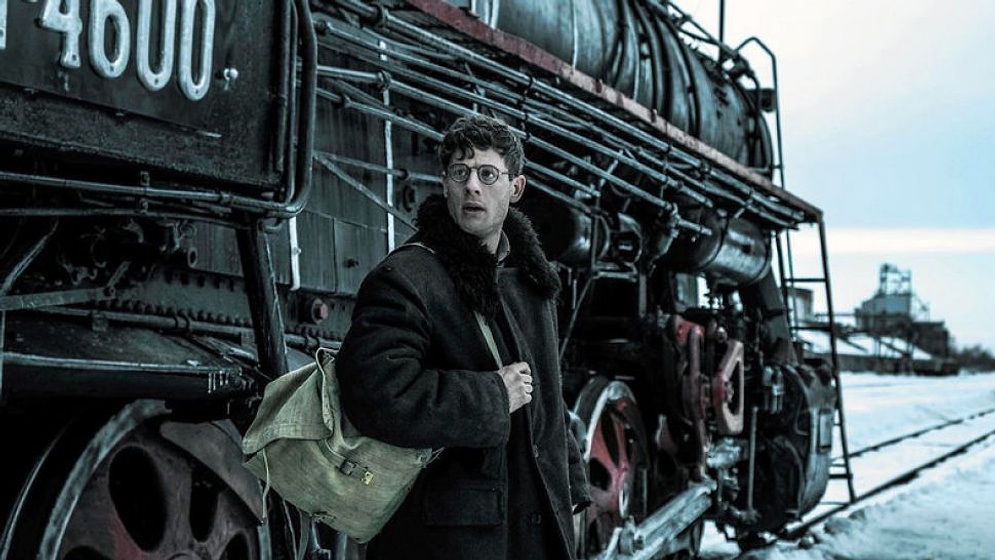 James Norton en mr-jones-2019