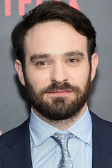 picture of actor Charlie Cox