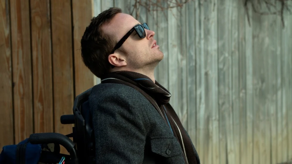Aaron Paul en adam-2020