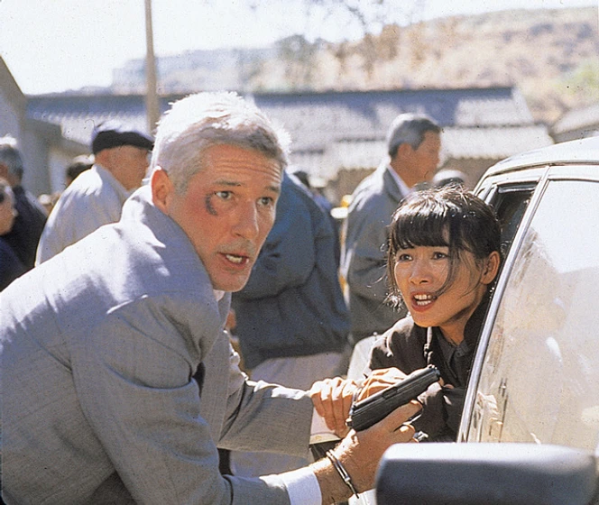 Richard Gere y Bai Ling en el-laberinto-rojo
