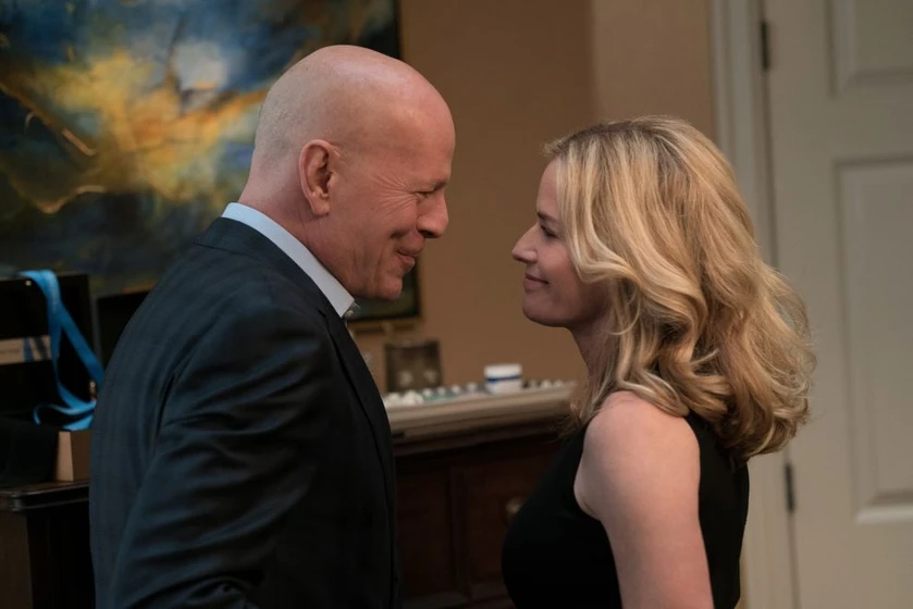Bruce Willis y Elisabeth Shue en el-justiciero-2018