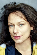 picture of actor Rebecca Indermaur