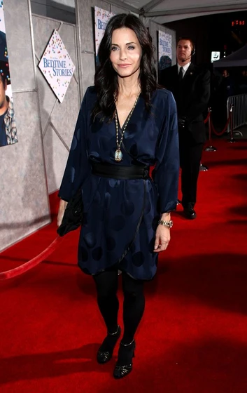 Courteney Cox en mas-alla-de-los-suenos-2008 (Premiere en Los Angeles. Diciembre 2008)