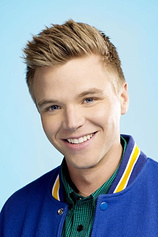 picture of actor Brett Davern