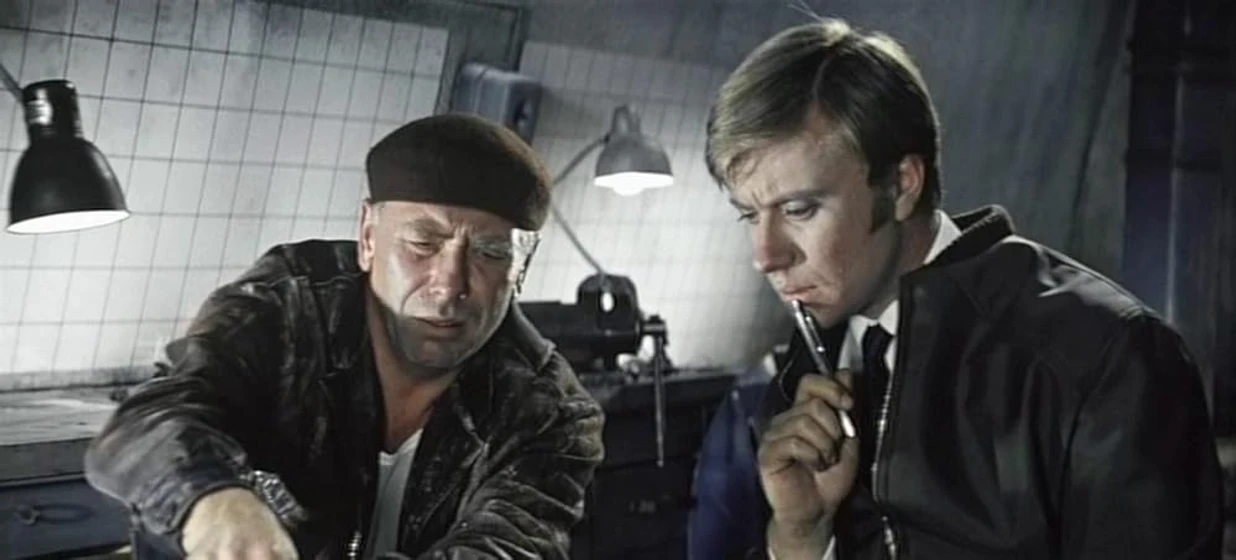 Andrei Mironov y Anatoliy Papanov en el-brazo-de-los-diamantes