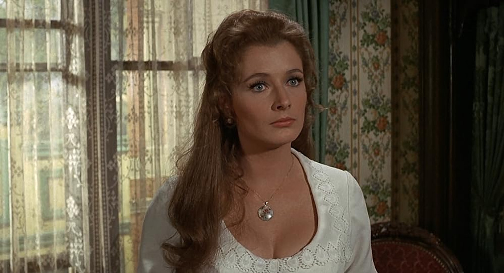 Diana Muldaur en Asalto al Último Tren