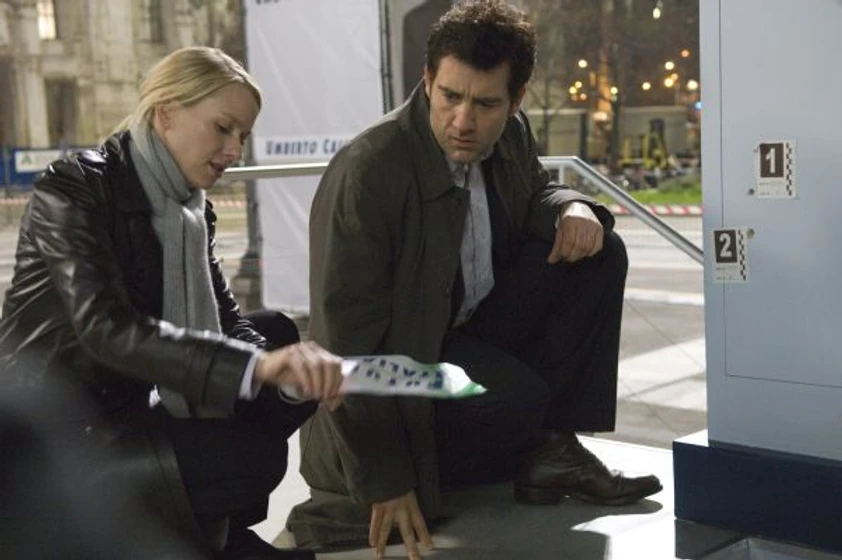 Clive Owen y Naomi Watts en the-international-dinero-en-la-sombra