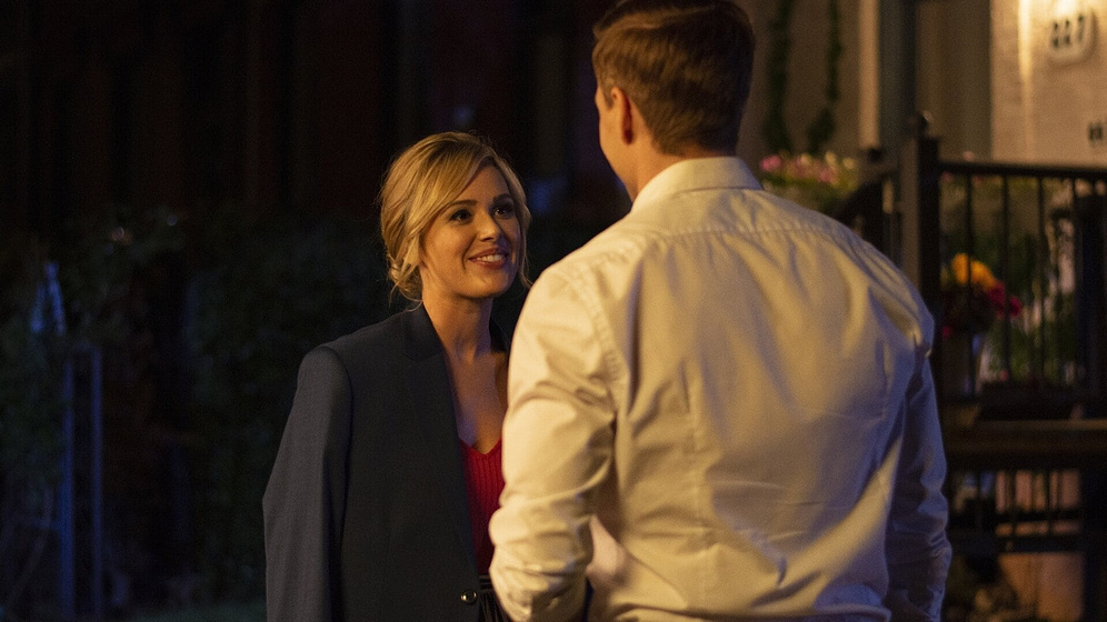 Natalie Hall y Marshall Williams en Sinceramente Tuyo