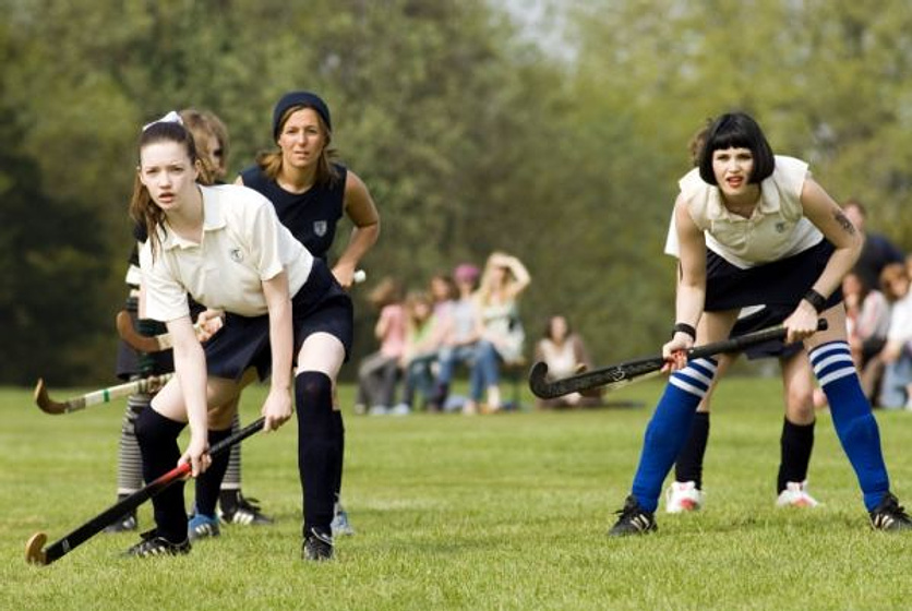 Talulah Riley y Gemma Arterton en Supercañeras