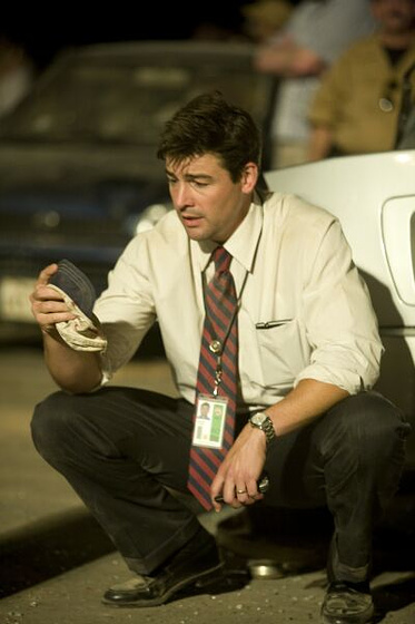 Kyle Chandler en La Sombra del Reino