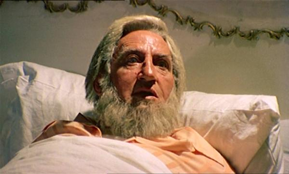 Mario Carotenuto en Enfermera para Todo