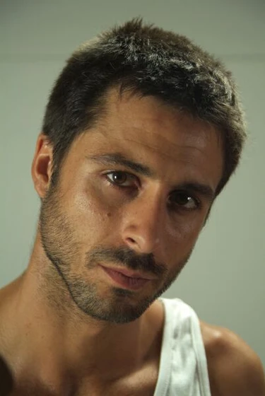 Hugo Silva en el-hombre-de-arena