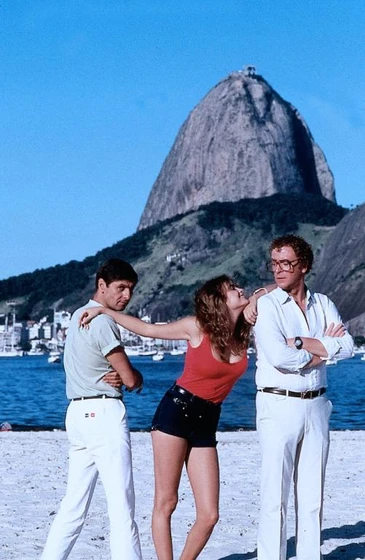 Michael Caine, Joseph Bologna y Michelle Johnson en lio-en-rio