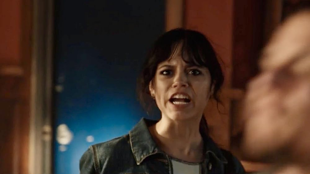 Jenna Ortega en finestkind