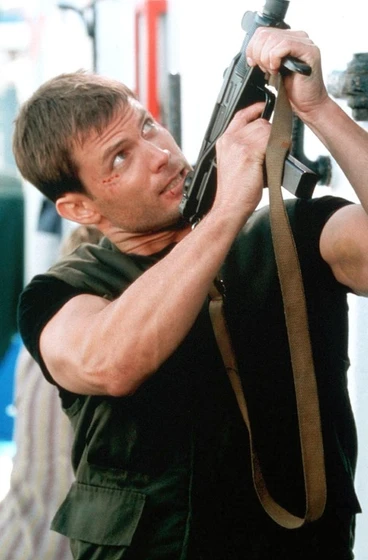 Casper Van Dien en secuestro-en-alta-mar