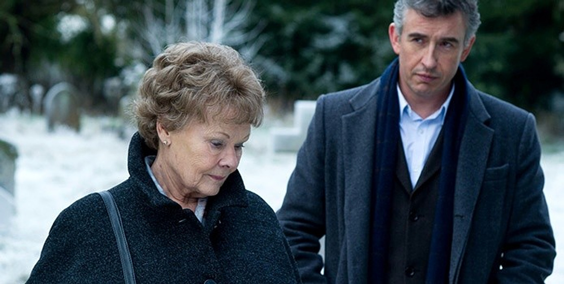 Steve Coogan y Judi Dench en Philomena