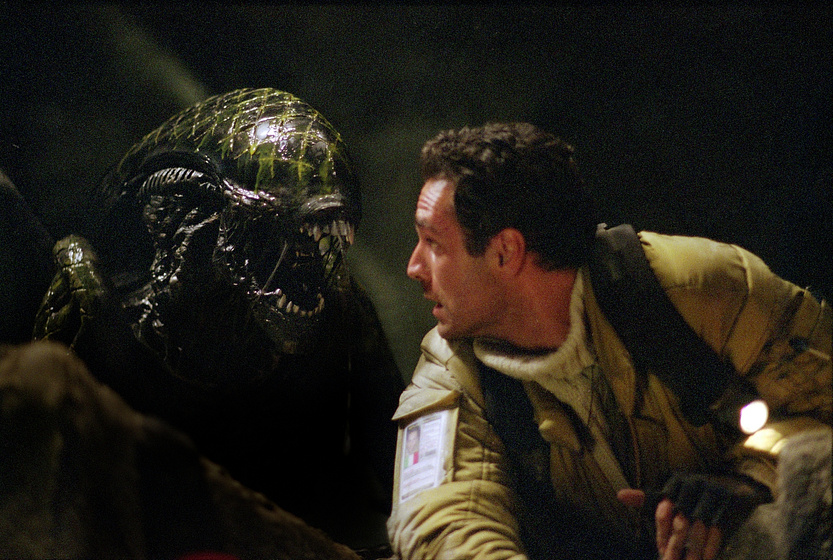 Raoul Bova en Alien Vs. Predator