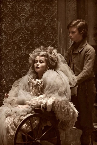 Helena Bonham Carter y Toby Irvine en Grandes Esperanzas
