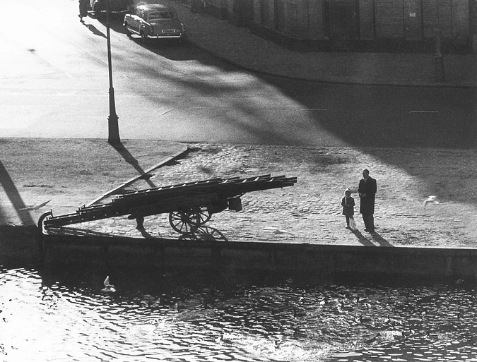 Imagen de A Moment's Silence