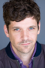 picture of actor Dan Gill