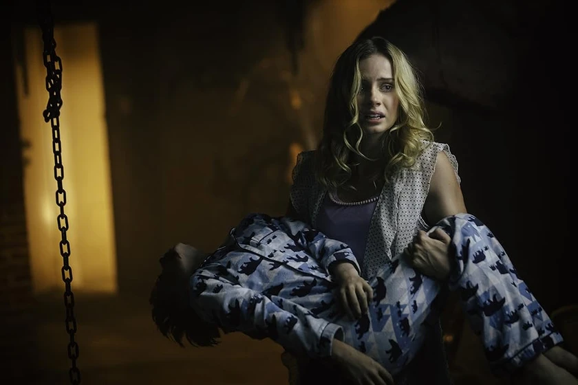 Meg Fraser en bloody-hell