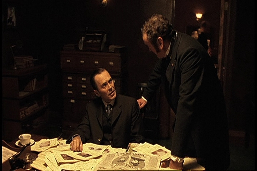 Peter Outerbridge y Colm Meaney en los-misterios-de-murdoch-el-pobre-tom-tiene-frio