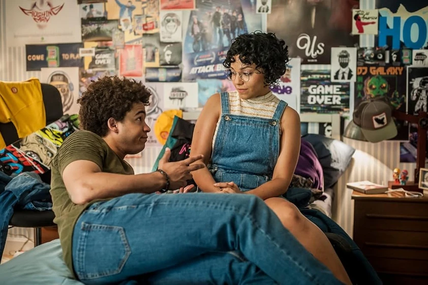 Jorge Lendeborg Jr. y Yumarie Morales en pesadilla-americana