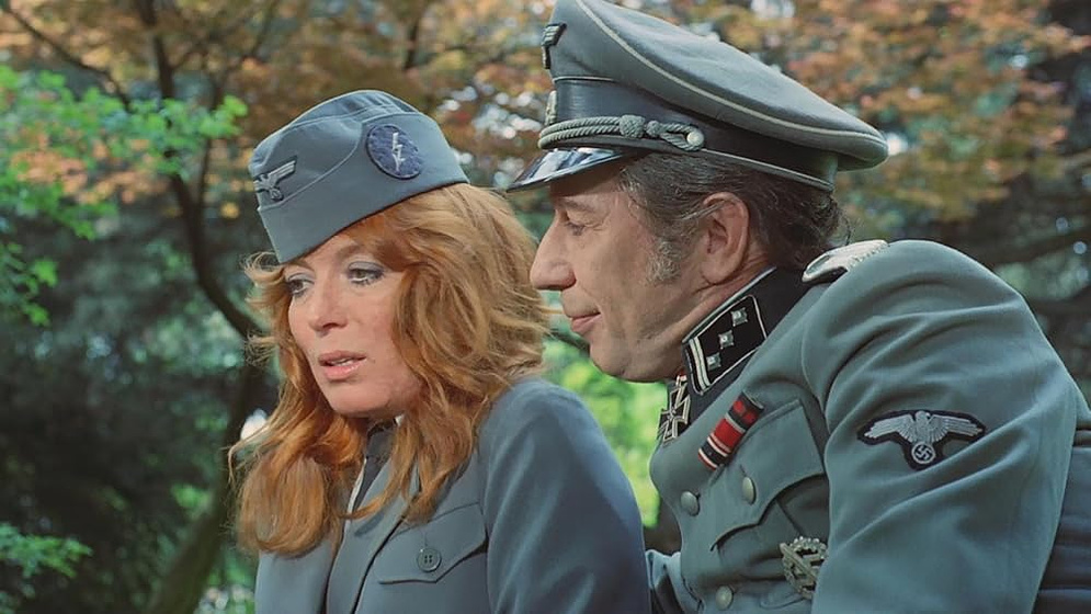 Alexander Allerson y Renate Kasché en She Devils of the SS