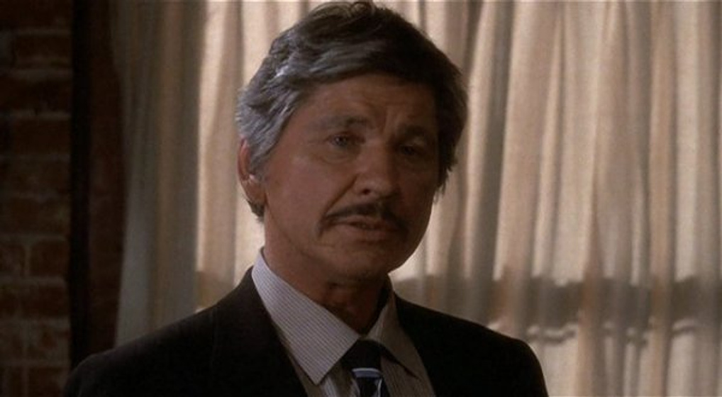 Charles Bronson en Al filo de la medianoche