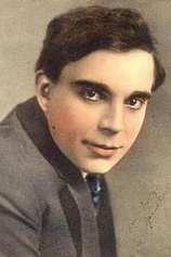 photo of person James Cruze