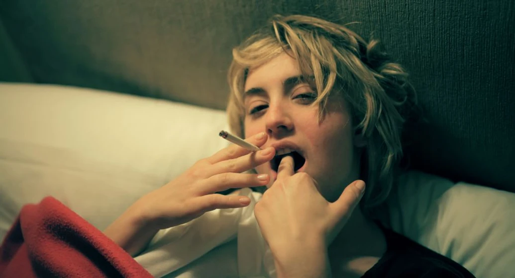 Lolita Chammah en cherry-pie
