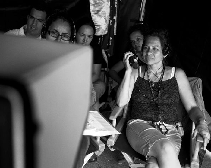 Gloria La Morte en Entre nos