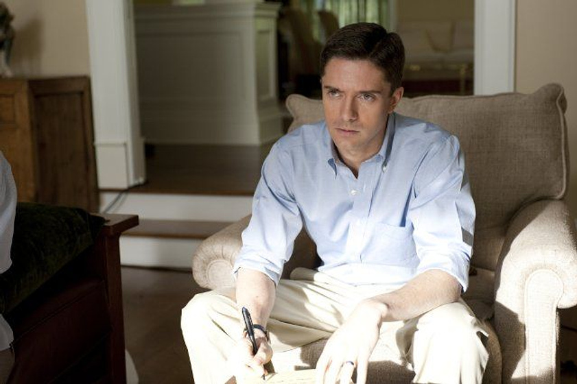 Topher Grace en Too Big to Fail