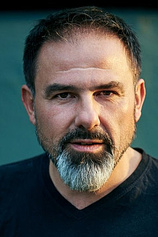 picture of actor Carlos Lobo