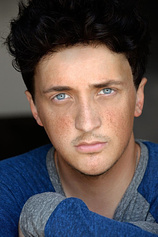 picture of actor Wes Robinson