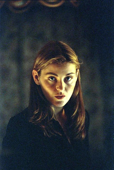 Louise Lombard en Pasos en la Sombra