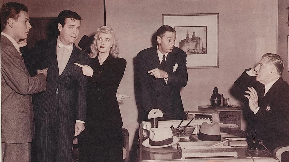 Arthur Lake y Penny Singleton en blondie-s-reward