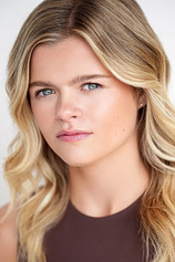 picture of actor Lauren McNamara