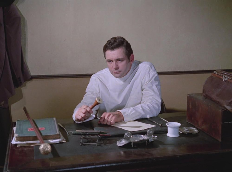 Dean Selmier en el-colegio-de-la-muerte